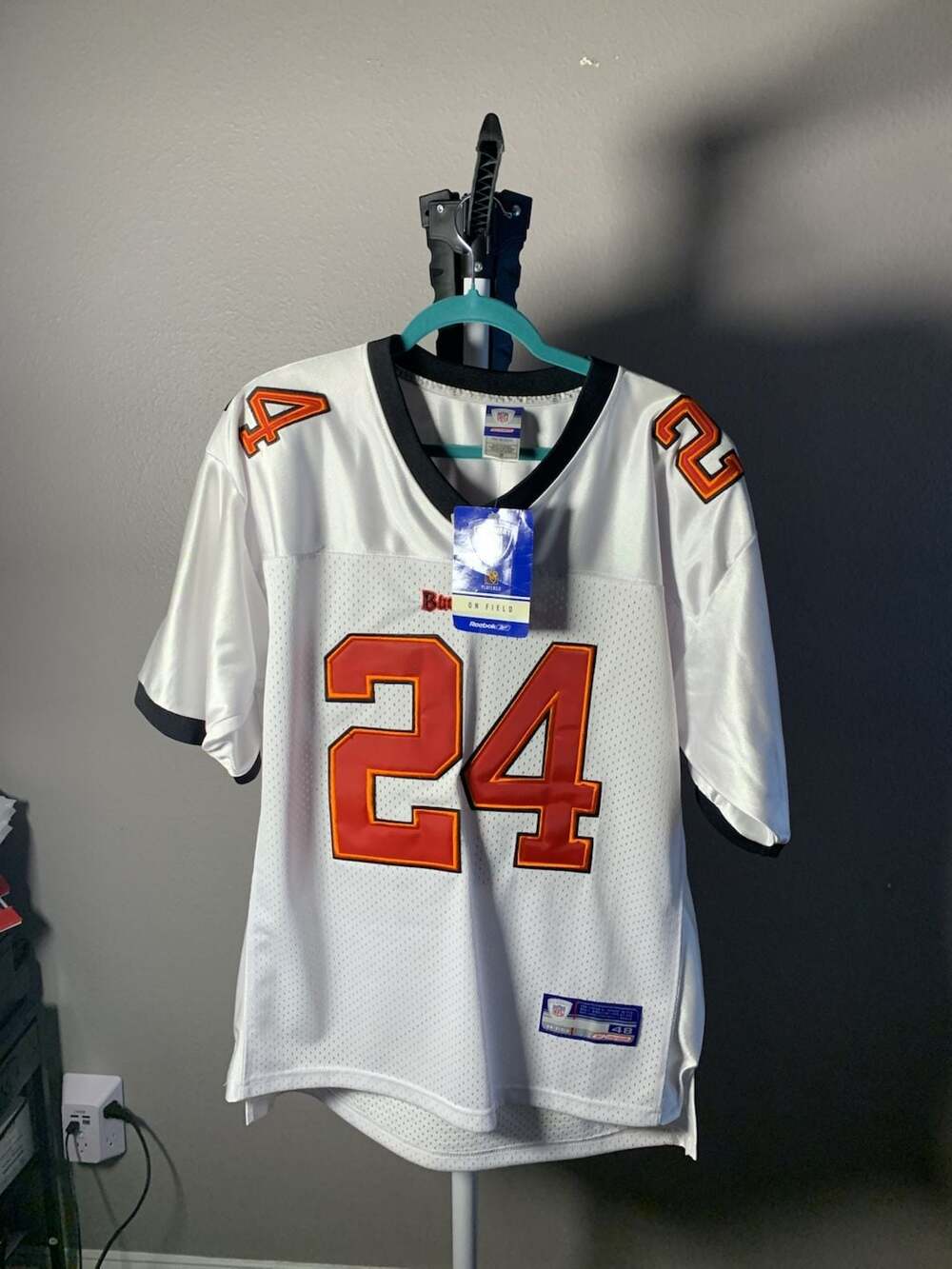 Reebok NFL Tampa Bay Buccaneers Cadillac Williams #24 White On-Field Jersey Size